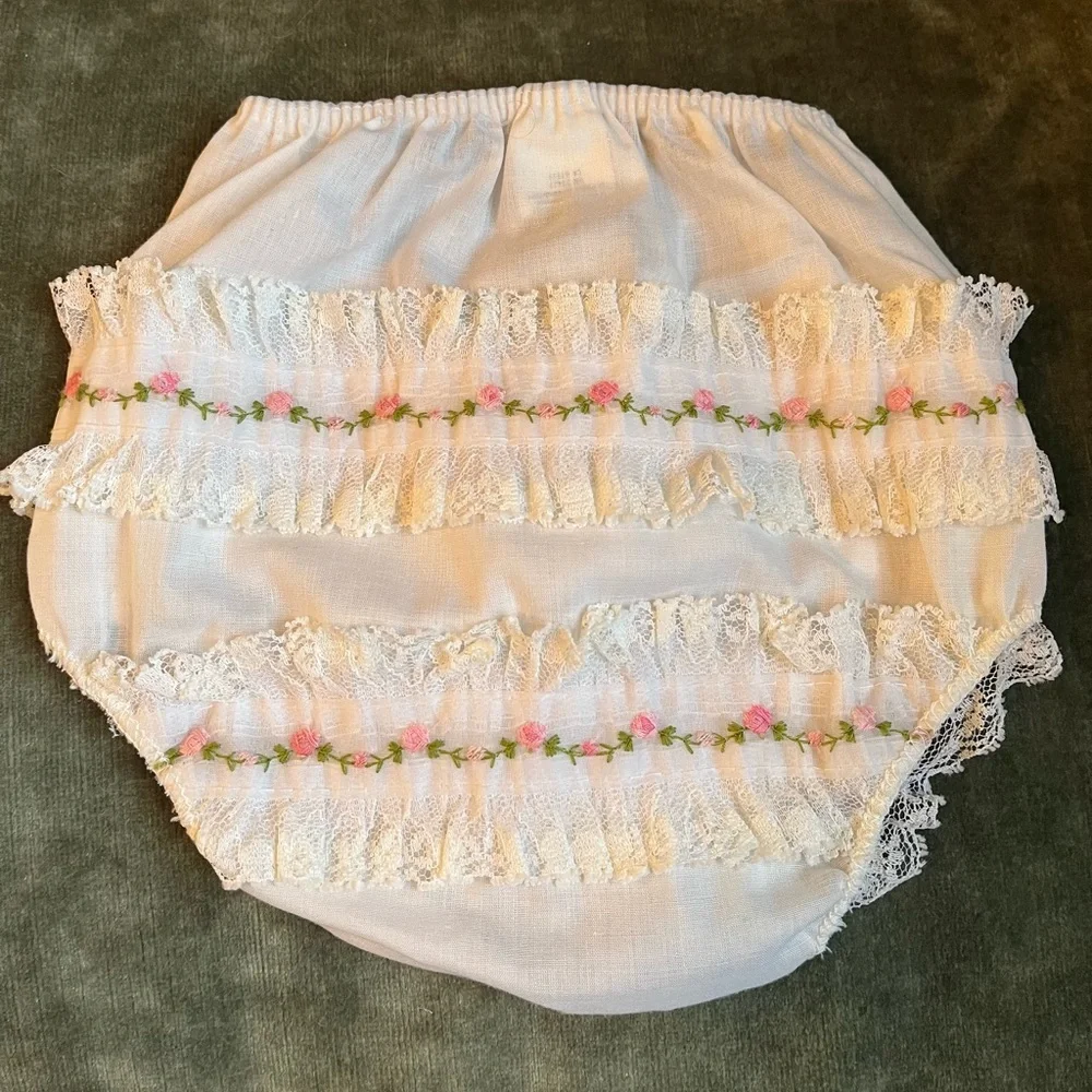 N/A adorable lace